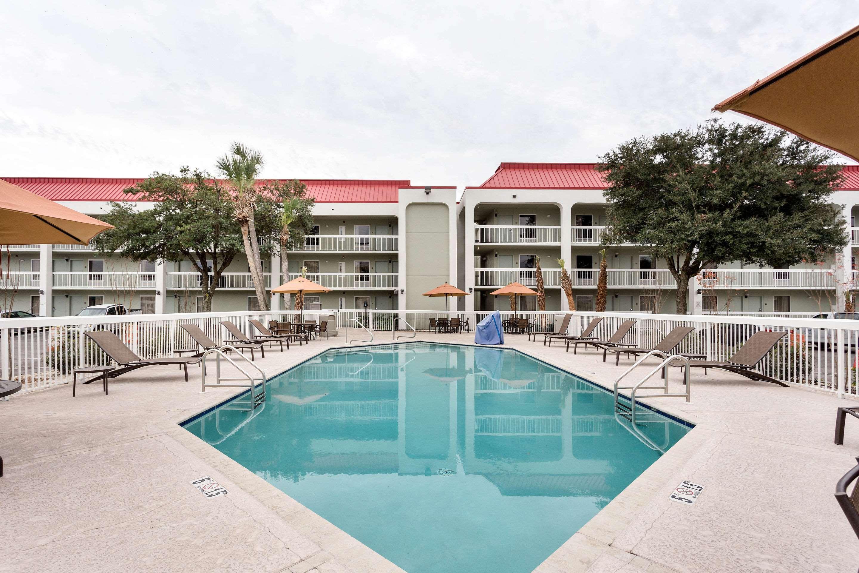 Quality Inn Gulfport I-10 Exterior photo